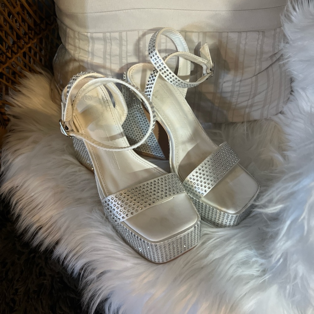 Nike Silver Platform Shoes with Chunky Design